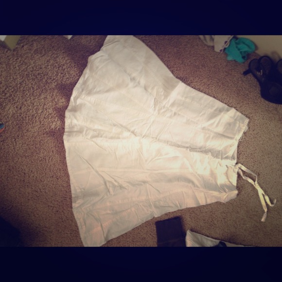 Dressy White Skirt and gray tee bundle