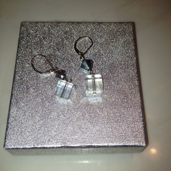 Super cute earrings