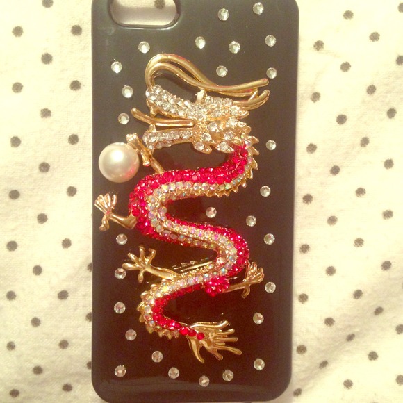 🚫SOLD🚫Dragon iPhone 5 phone case