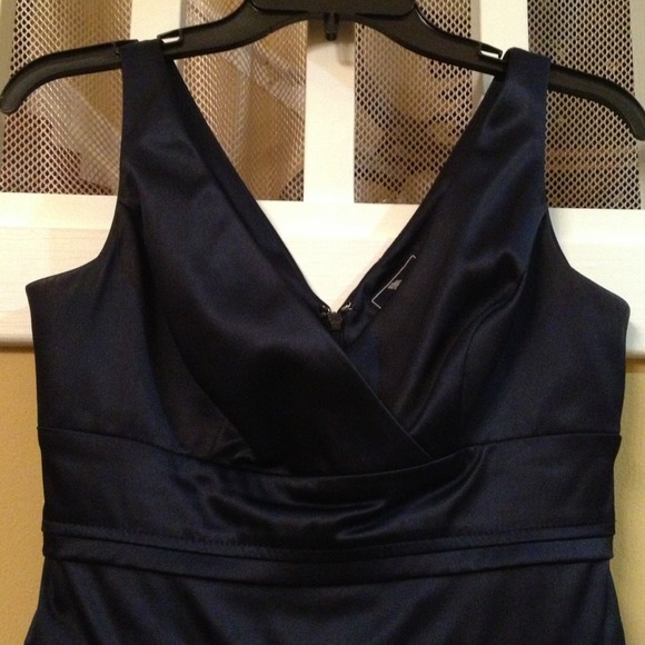 Gorgeous Navy blue dress By American Living - Picture 2 of 3