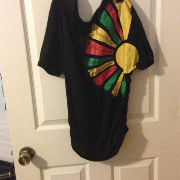 Brand new sun T-shirt