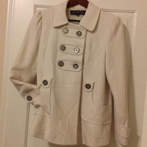 Pre-loved chic cream little pea coat