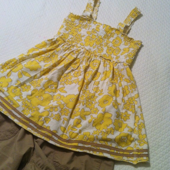 ***SOLD in bundle***Maternity top
