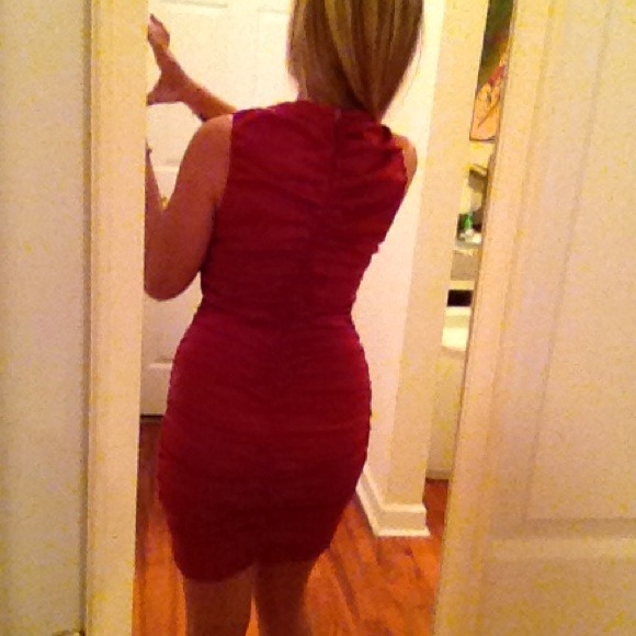 🌷Gorgeous fuchsia cocktail dress - Picture 2 of 4