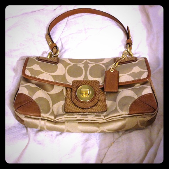 SOLD! 🎀 - Picture 1 of 4