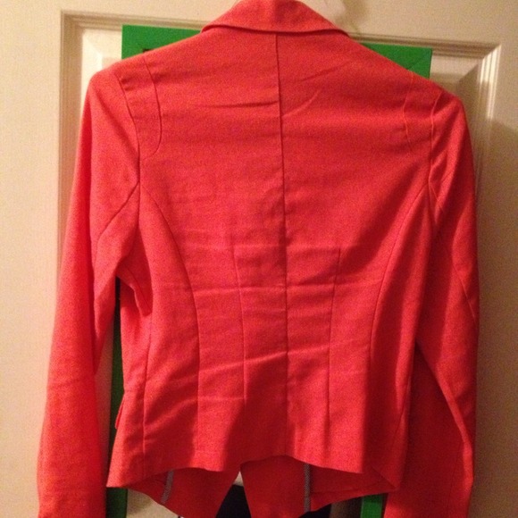 Corral blazer from blazer from Papaya - Picture 2 of 2