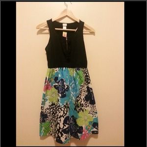 Juniors Target dress. Elastic waist, ruffled top.