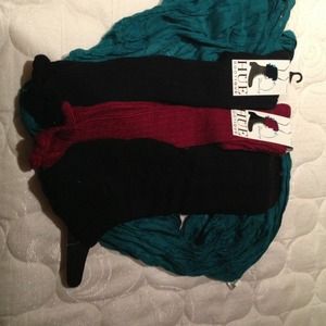 Maroon leg warmer