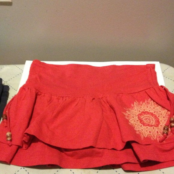 Guess Ruffle skirt
