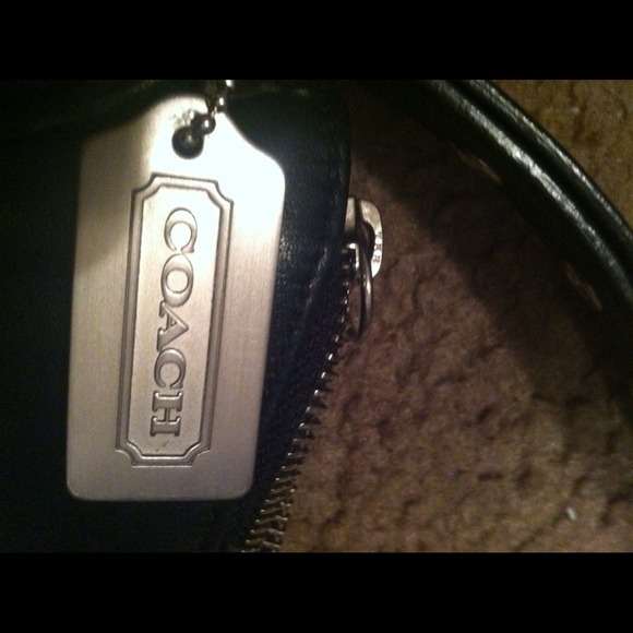 Handbag - Picture 2 of 4