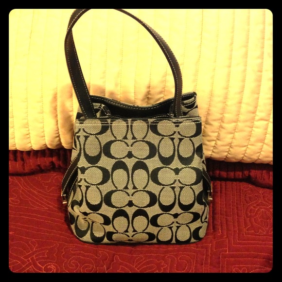 Not Authentic Coach Purse