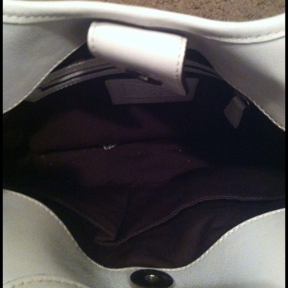 Handbag - Picture 2 of 3