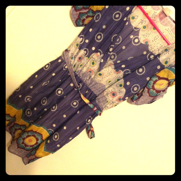 Brightly done... Perfect for this Spring ! - Picture 1 of 4