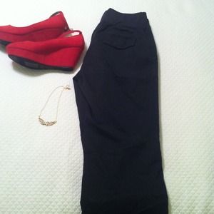 Gap maternity black capris