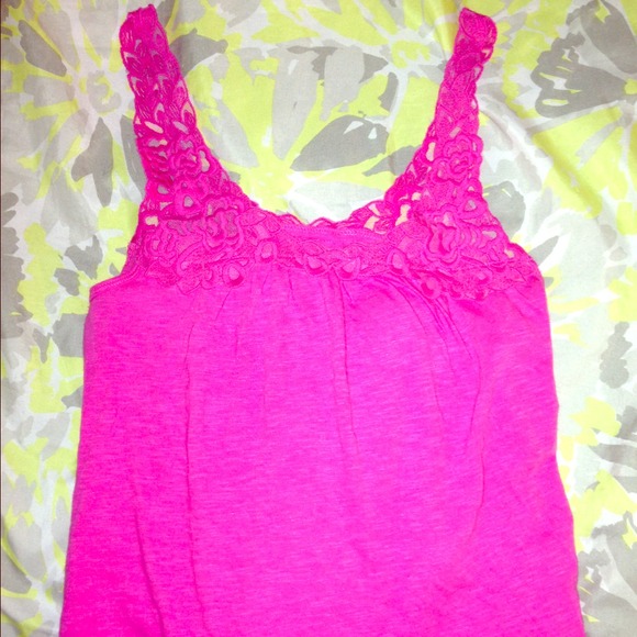 Pink A&F crop tank top - Picture 1 of 3