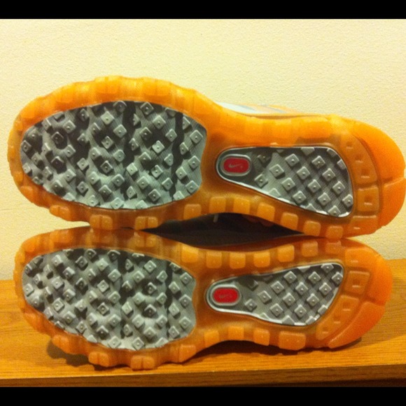 ****SOLD****NIKE AIR MAX - Picture 3 of 4