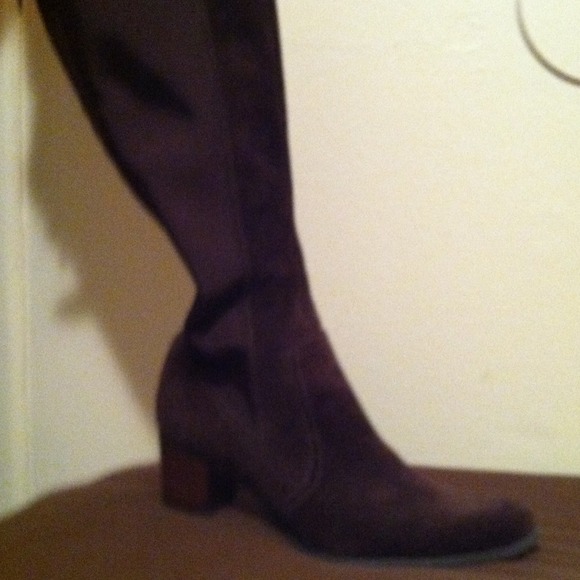 BEAUTIFUL Brown suede Timberland boot