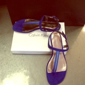 Brand new Calvin Klein T-strap sandal in blue
