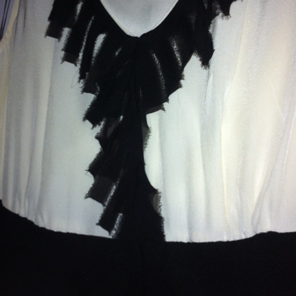 Dress - Picture 3 of 4