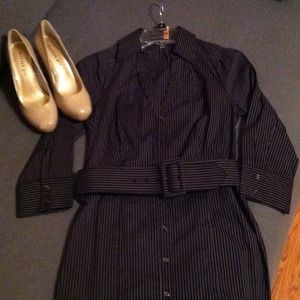 Reserved BUNDLE Express dress + AE shirt!