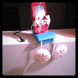 SOLD in Bundle*****Phone Speaker & Polo Sneakers