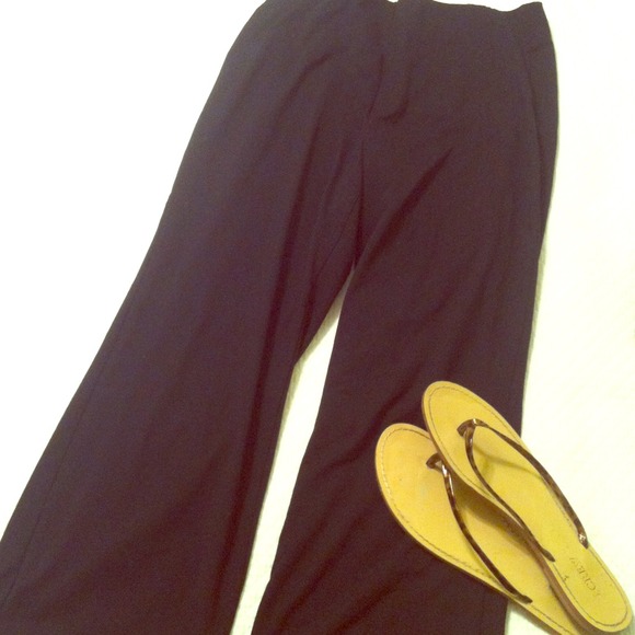 Maternity black capris
