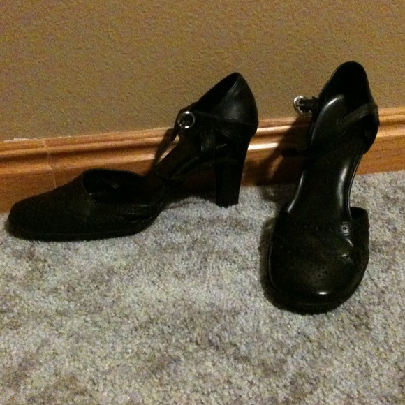 👠👡 Black Mary Janes