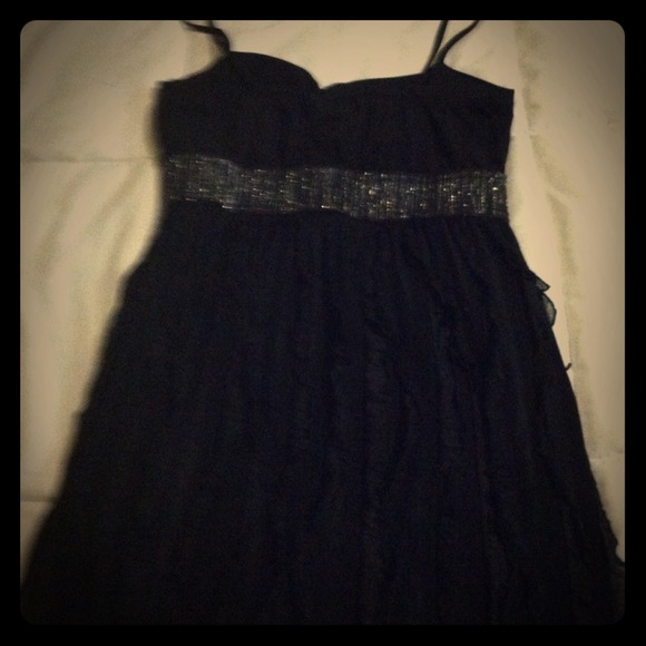 Black party tank.