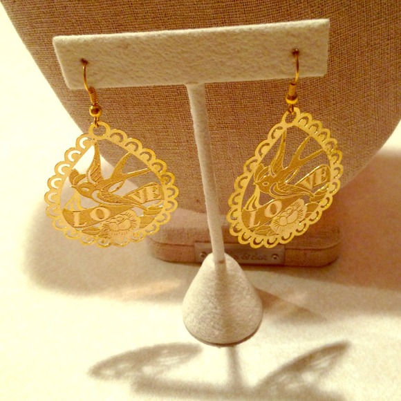 Vintage Traditional Swallow Love Earrings ✨🌟