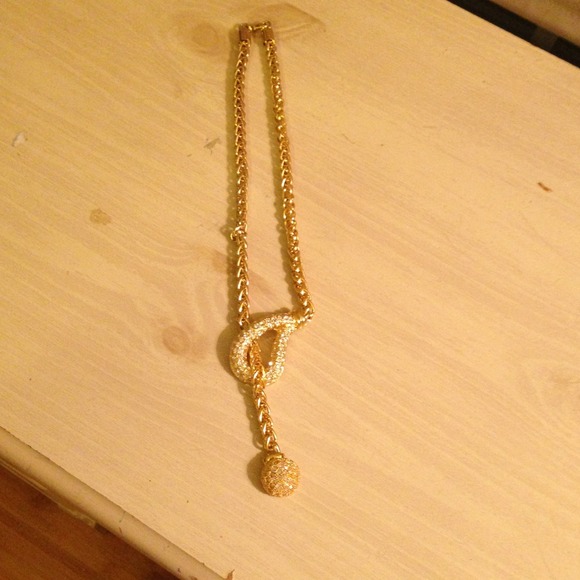 Gold tone necklace