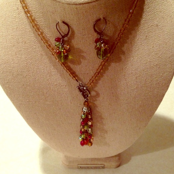 SOLD❗❗❗❗Beautiful Beaded Necklace and Earring Set