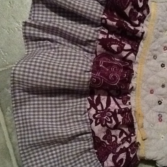 Adorable Ruffled Dress - Picture 3 of 4