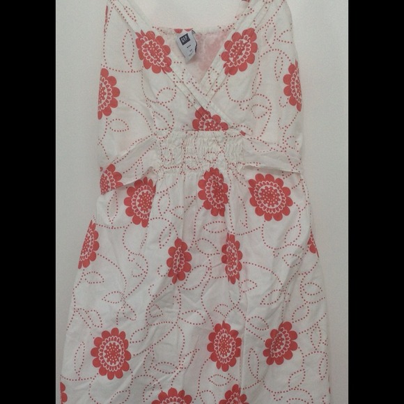NWOT Adorable Gap dress