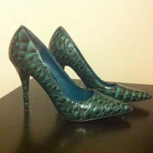 Teal stilettos.