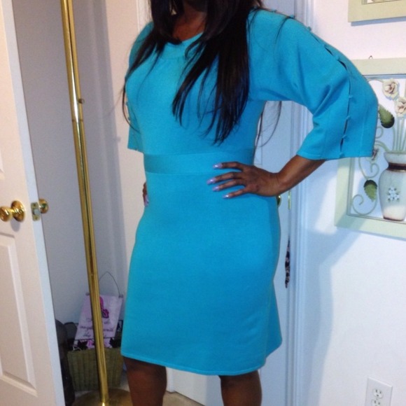 Sea-foam color knit dress.