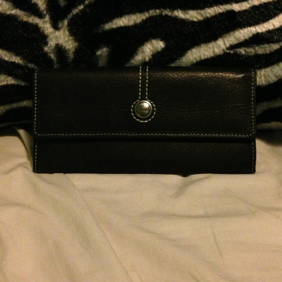 🔴REDUCED🔴Never used black leather Fossil wallet