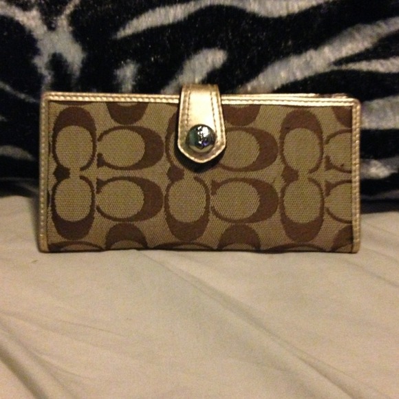 Authentic, never used, brand new Coach wallet