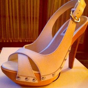 Steve Madden white leather platform heels
