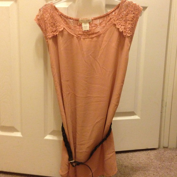 💖💖new cute tops with belt💖💖