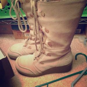 Suede wedge boots!