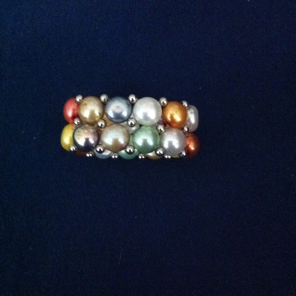 Beautiful multi color mother of pearl ring!