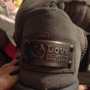 Love Australia ugg style boot sz6 gray leg warmers