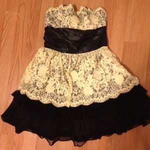 Betsey Johnson cocktail dress size 8