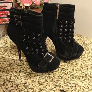 5 for $50! amazing ankle boots 