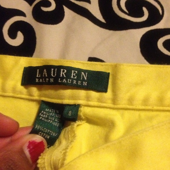 Bright yellow pencil pant. Ralph Lauren 8 - Picture 2 of 2