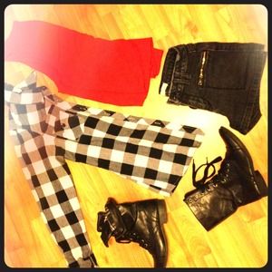 Checkered button up long sleeve! SOLD ‼️‼️