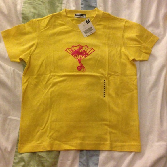 Yellow fitted shirt by Giordano - Picture 1 of 2
