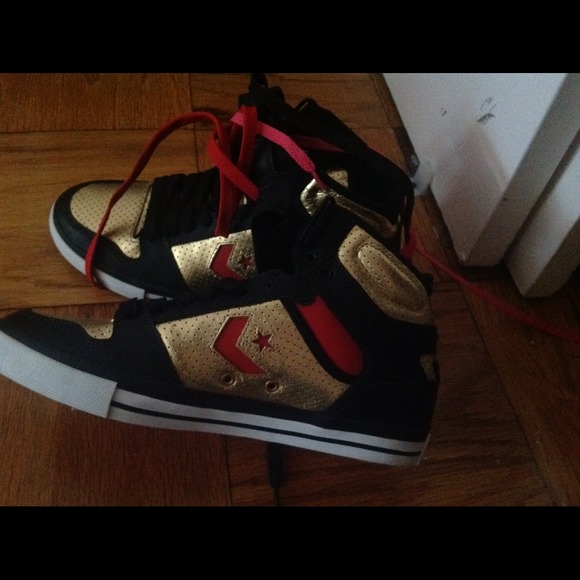 Women's size 11 Hi tops