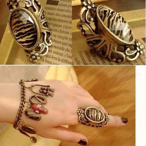 NEW METAL RETRO "FILIGREE" LEOPARD RING - Picture 3 of 3
