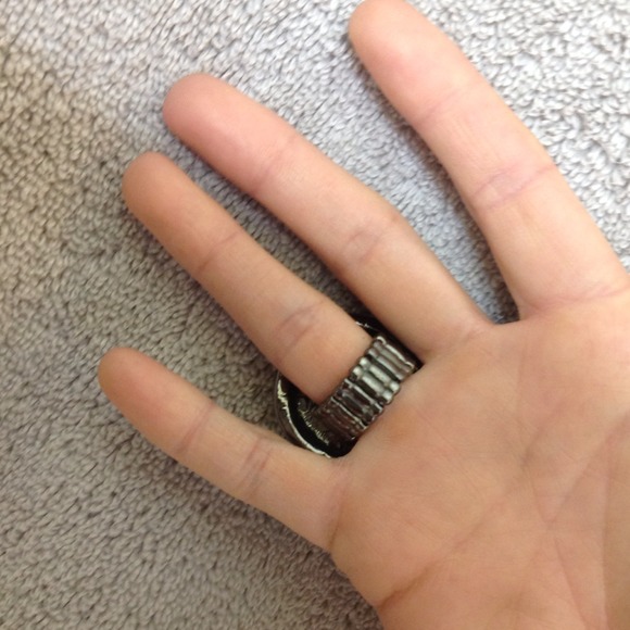 Ring - Picture 2 of 2